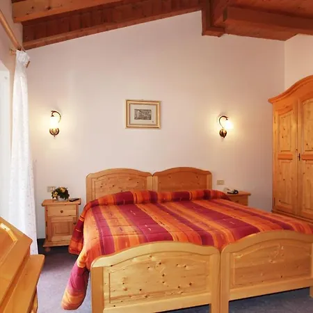 Garnì Villanova Hotel 3*