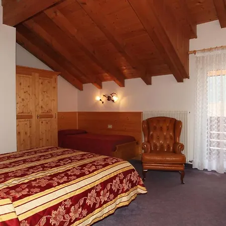 Garni Villanova 3* Molveno