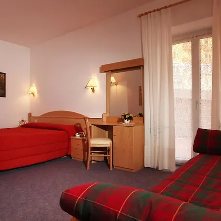 Garnì Villanova Hotel 3*