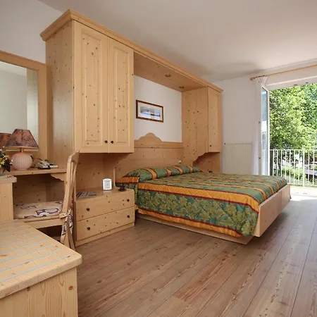 Hotel Garni Villanova Molveno